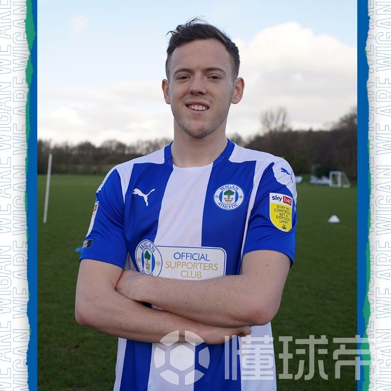 转会期体能课后，费耶诺德强势反弹备战社区盾，管理层满意，控场能力受关注(fm2021球员对训练不满)